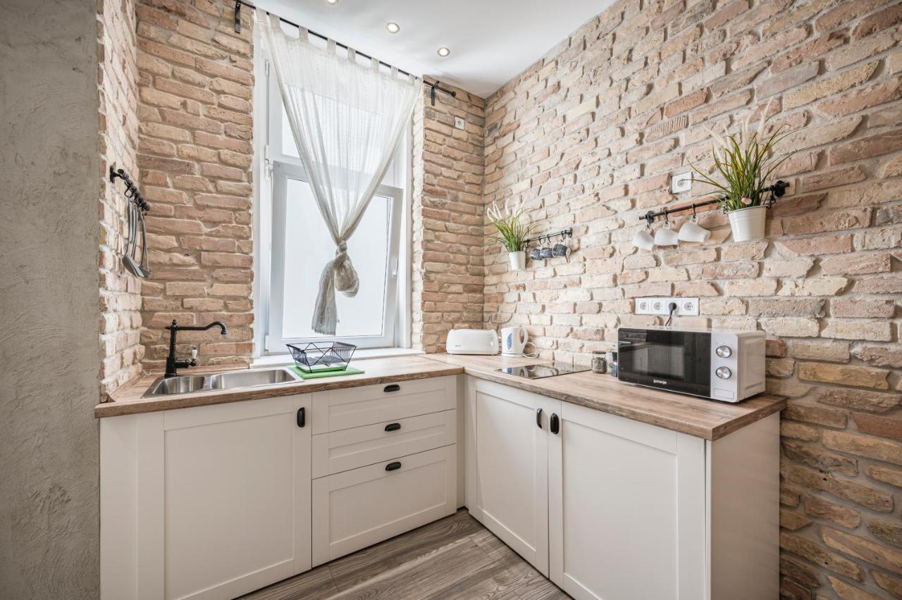 Design Apartment W Ac On Ring Road By Newave Apartments Budapest Extérieur photo