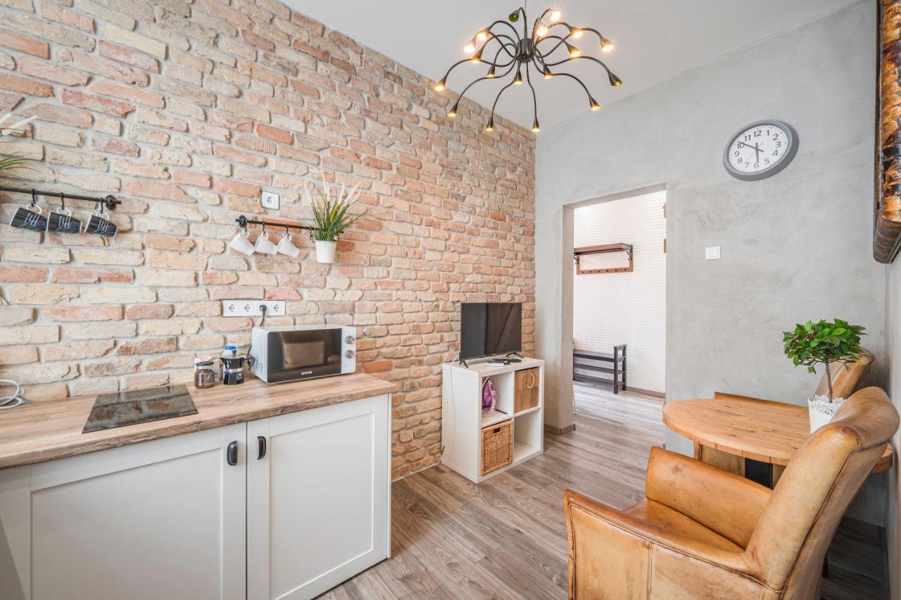 Design Apartment W Ac On Ring Road By Newave Apartments Budapest Extérieur photo